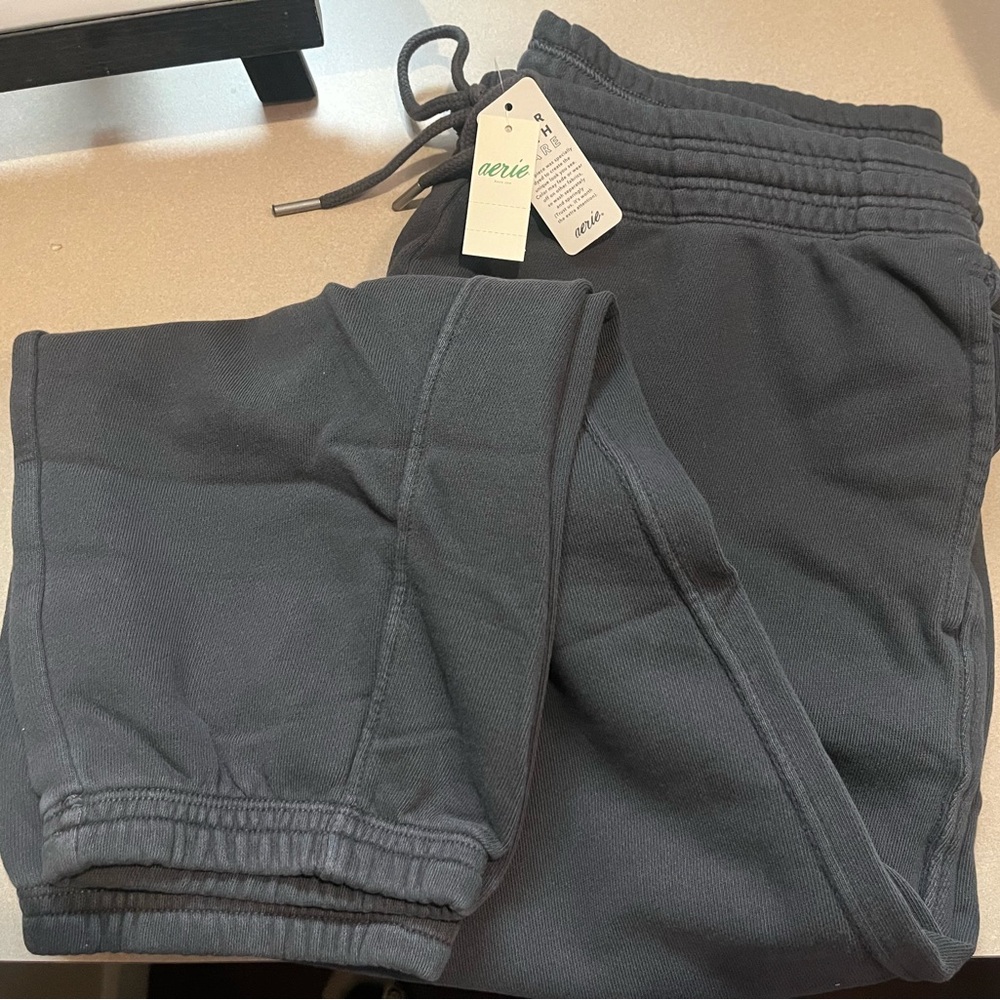 NWT aerie loungewear sweatpants